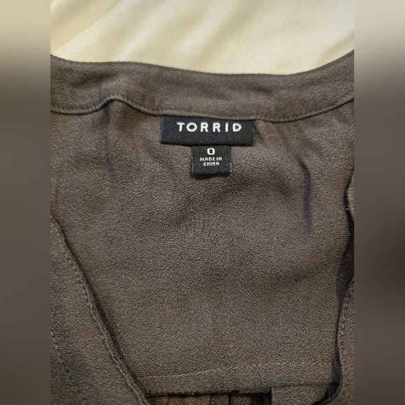 Torrid Womens Harper Georgette Straight Hem Blouse Charcoal and Black Size 0 - Picture 11 of 14